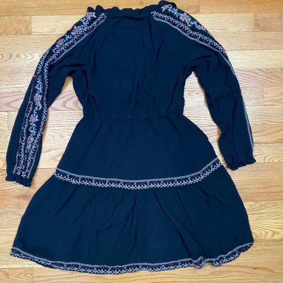 American Eagle Embroidered Mini Dress Womens Medium Black Boho Peasant Festival - Picture 7 of 7